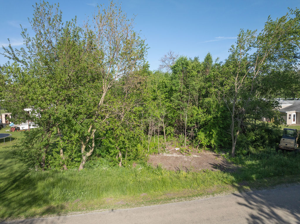 146 N Robert Drive, Godley, IL 60407