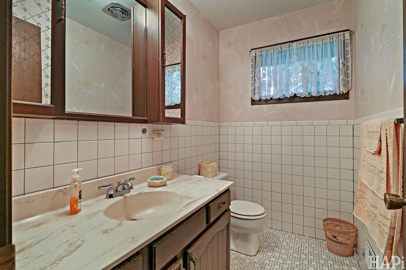 11012 Lucas Road, Woodstock, IL 60098
