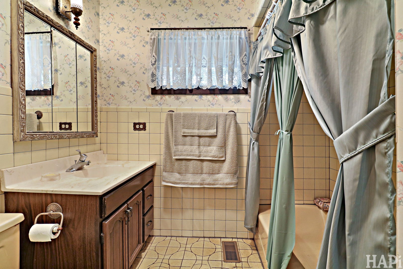 11012 Lucas Road, Woodstock, IL 60098