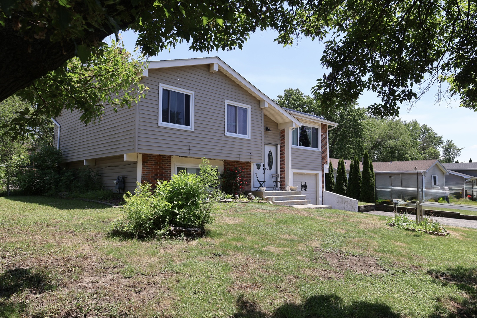 212 Lexington Drive, Bolingbrook, IL 60440