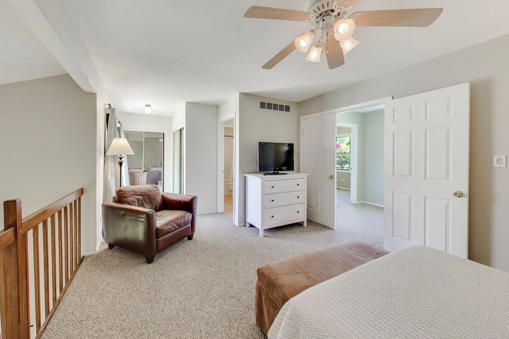 244 Coventry Court, Bloomingdale, IL 60108