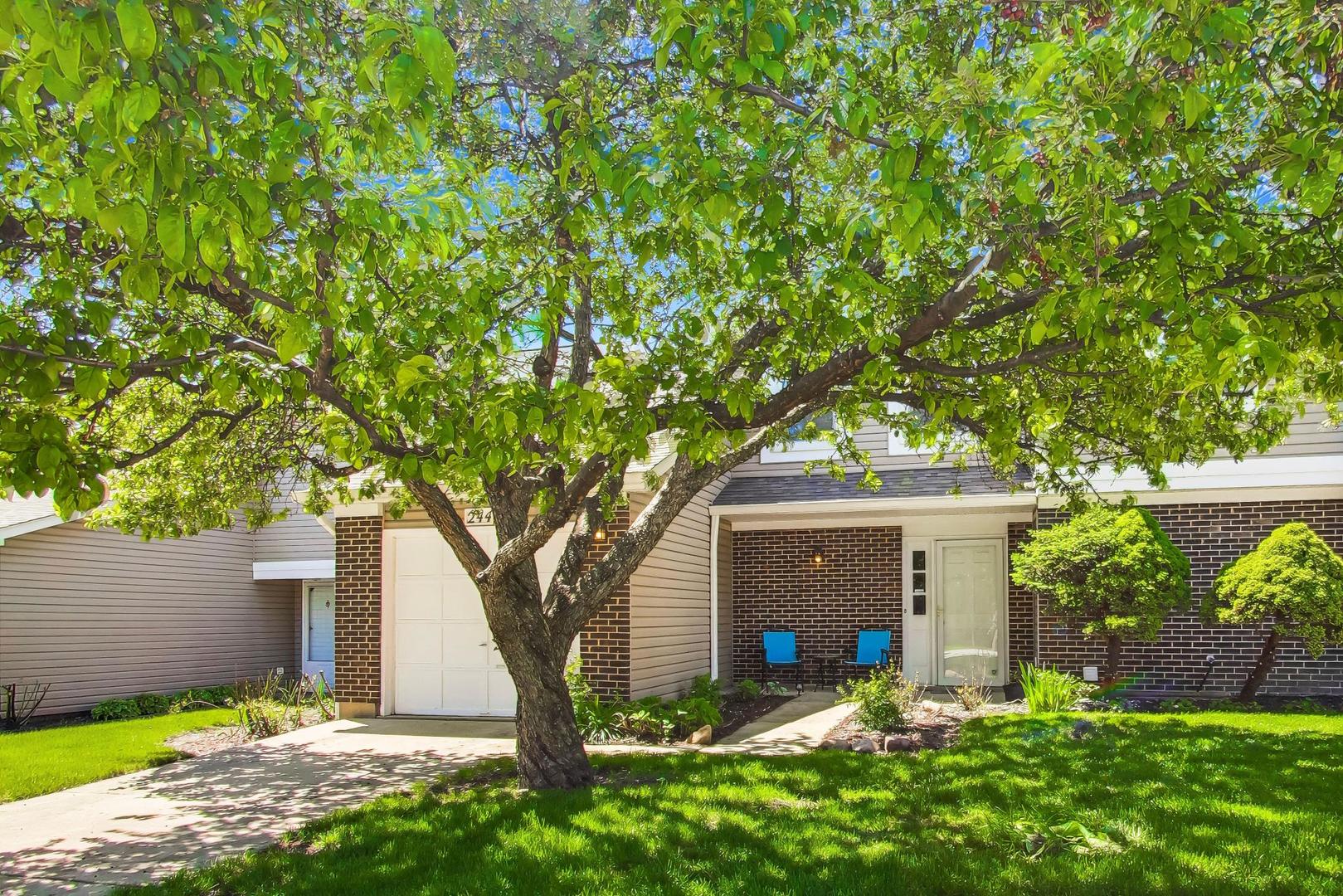 244 Coventry Court, Bloomingdale, IL 60108