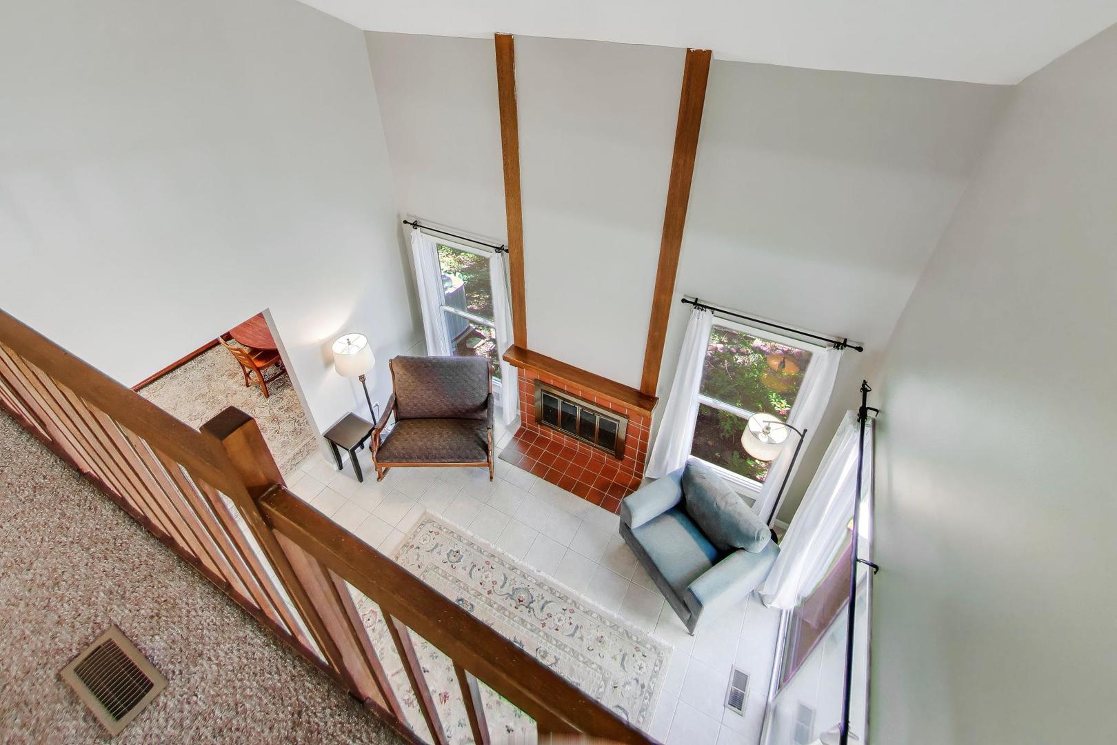 244 Coventry Court, Bloomingdale, IL 60108