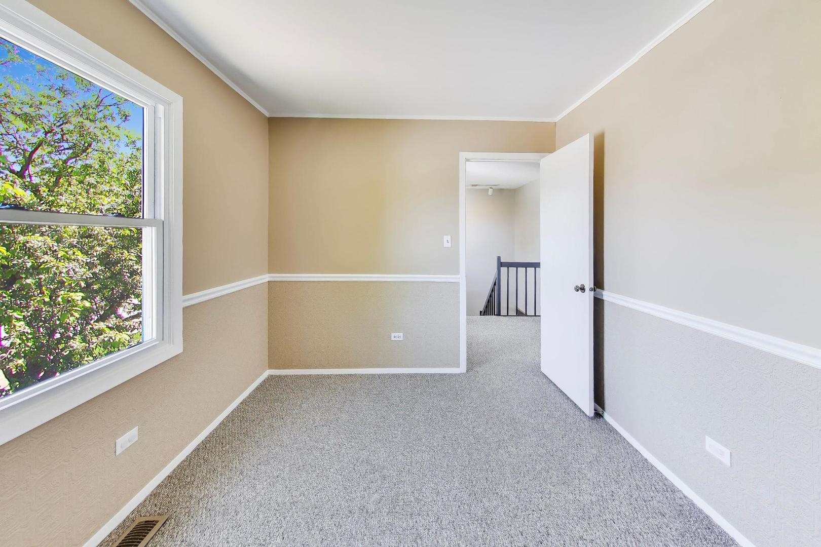 244 Coventry Court, Bloomingdale, IL 60108
