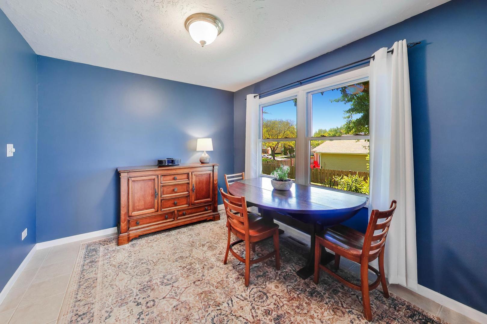244 Coventry Court, Bloomingdale, IL 60108