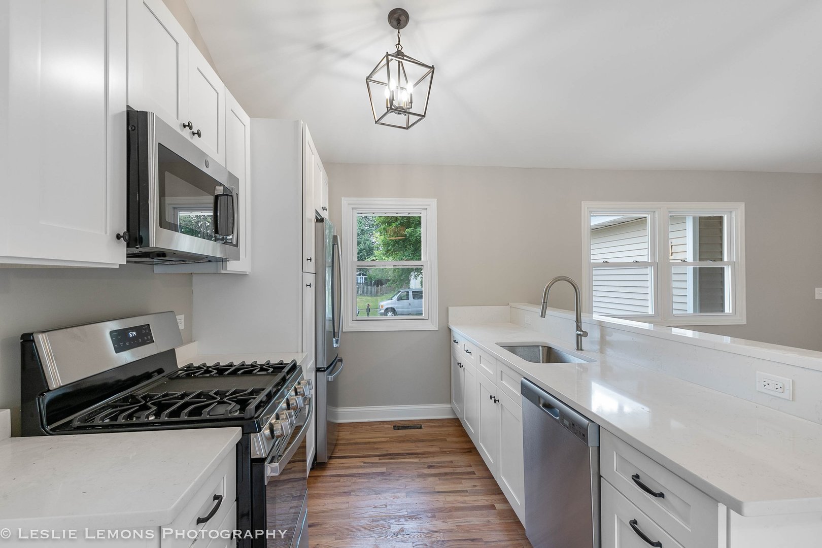 1416 Duquesne Avenue, Naperville, IL 60565