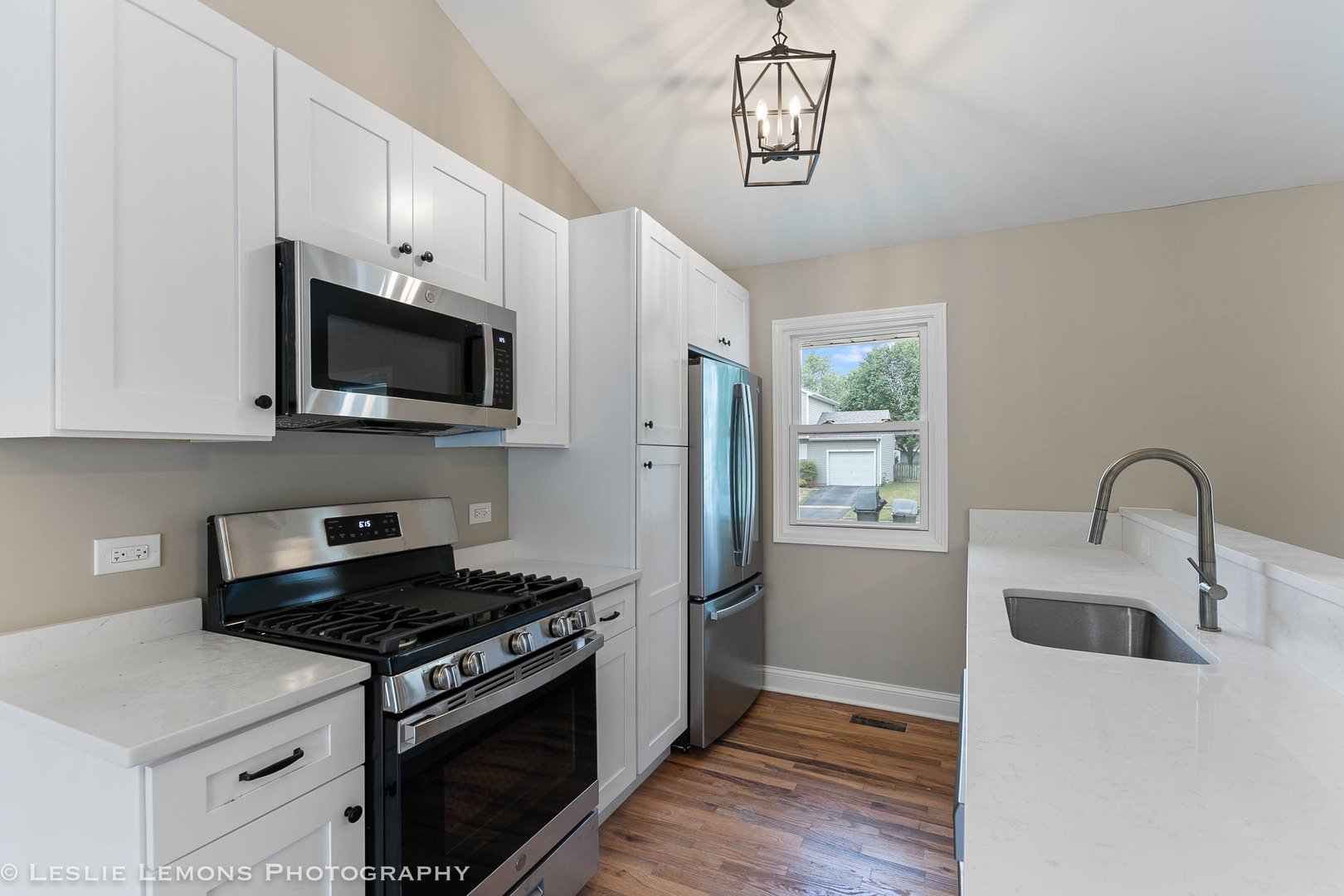 1416 Duquesne Avenue, Naperville, IL 60565