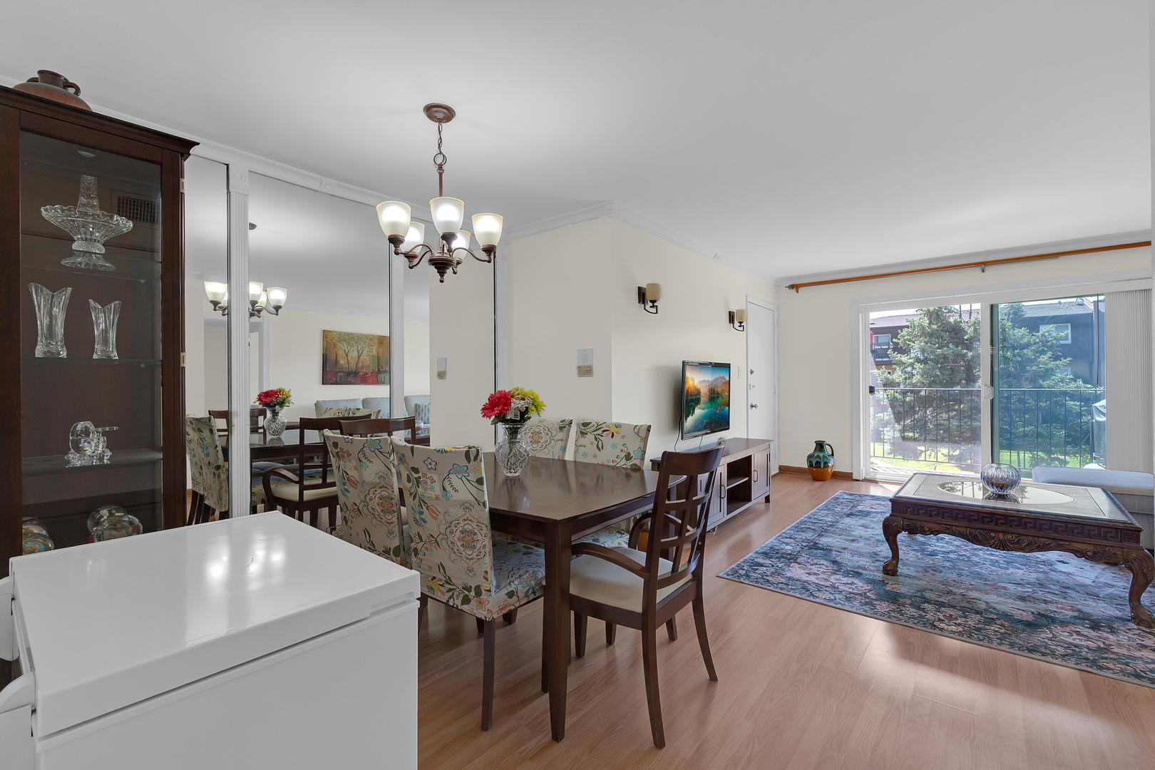 9480 Bay Colony Drive #2N, Des Plaines, IL 60016