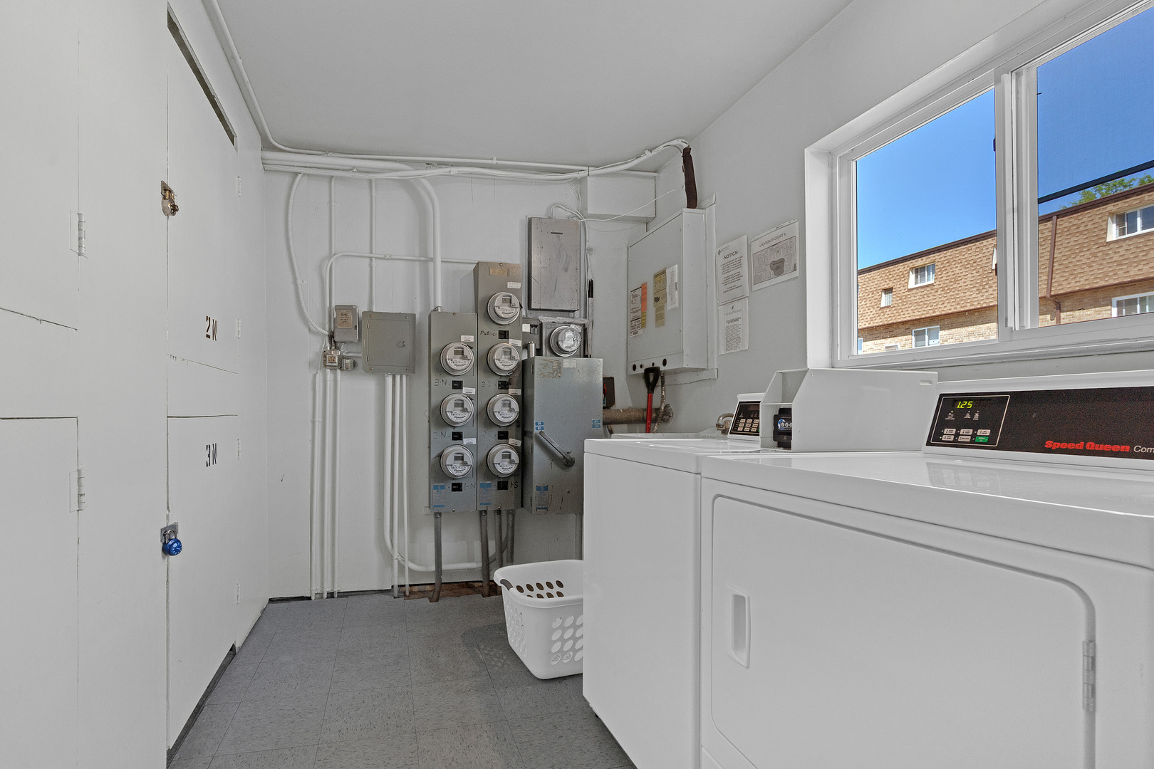 9480 Bay Colony Drive #2N, Des Plaines, IL 60016