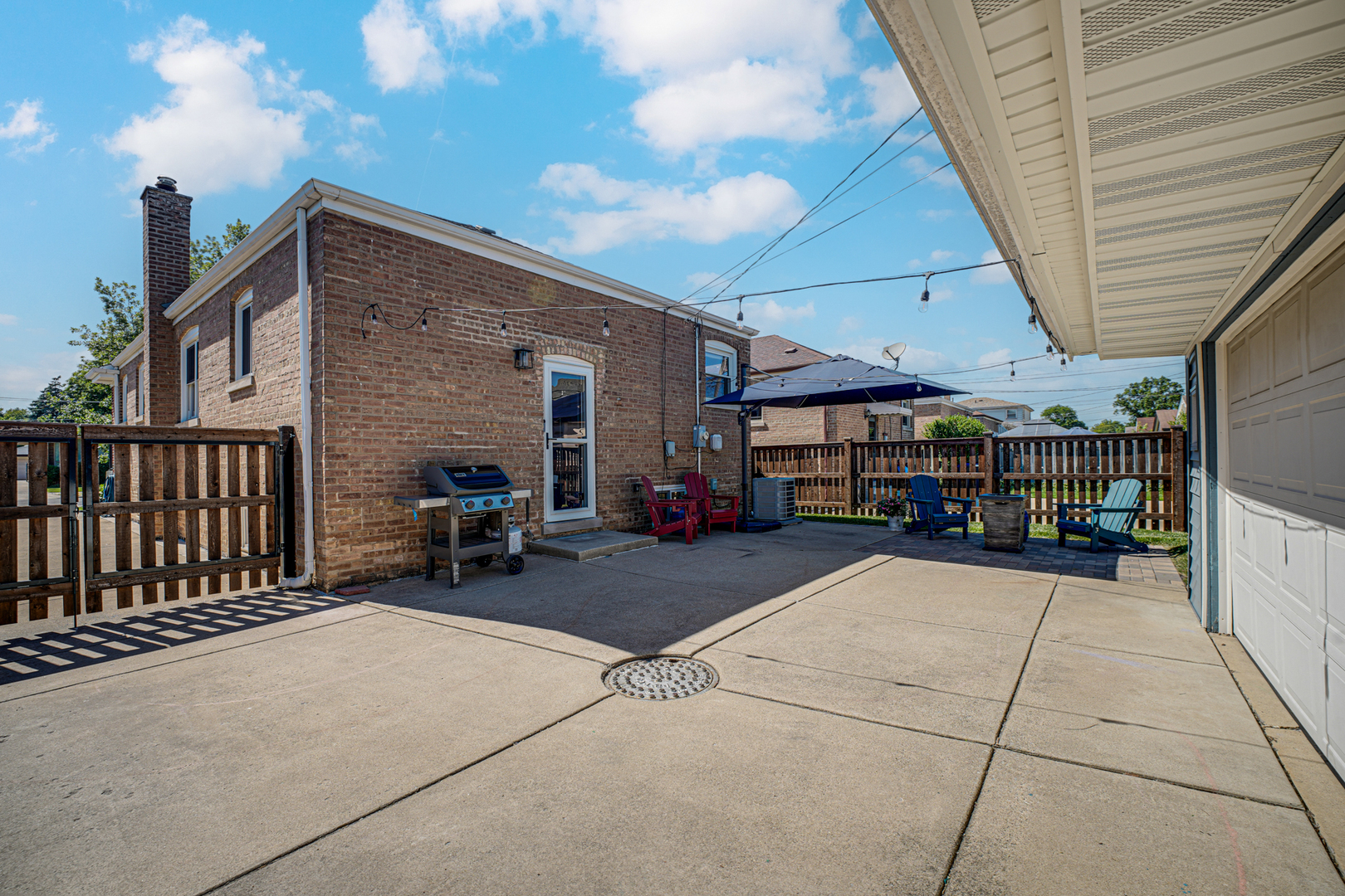9125 S Hamlin Avenue, Evergreen Park, IL 60805