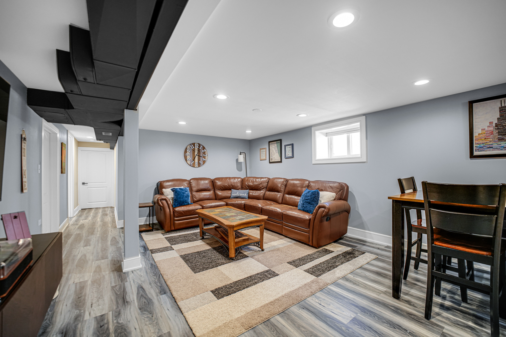 9125 S Hamlin Avenue, Evergreen Park, IL 60805