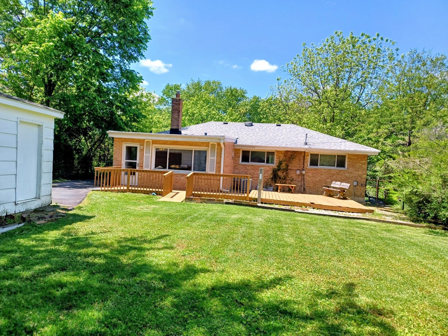 0N537 Sunset Avenue, West Chicago, IL 60185