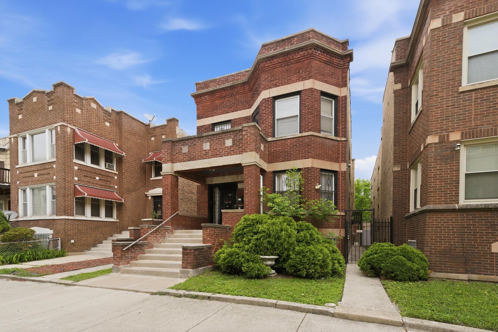 6923 S Sangamon Street, Chicago, IL 60621