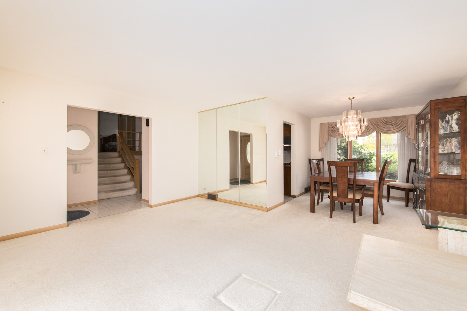 8744 W North Terrace, Niles, IL 60714