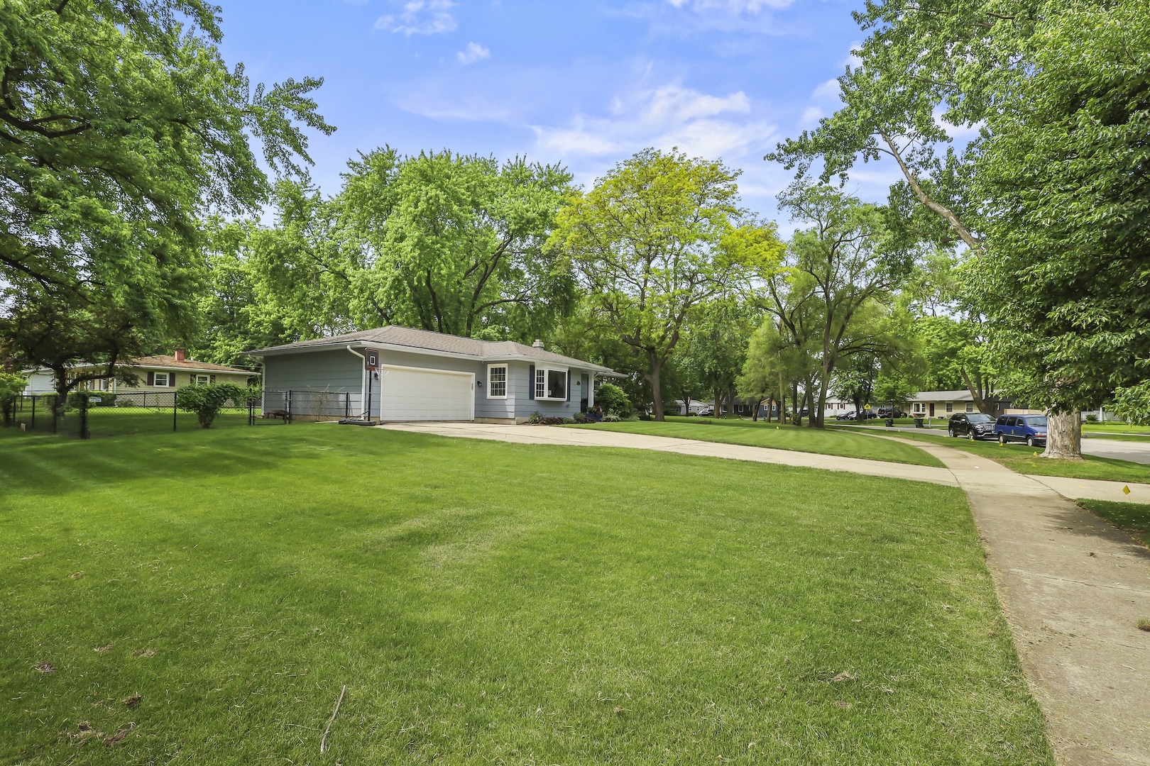 30W111 Bruce Lane, Naperville, IL 60563