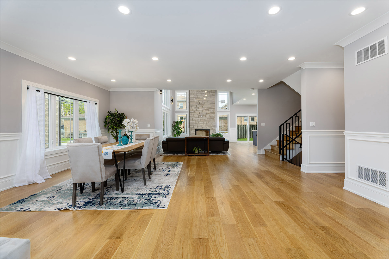 8348 W Farragut Avenue, Norridge, IL 60706