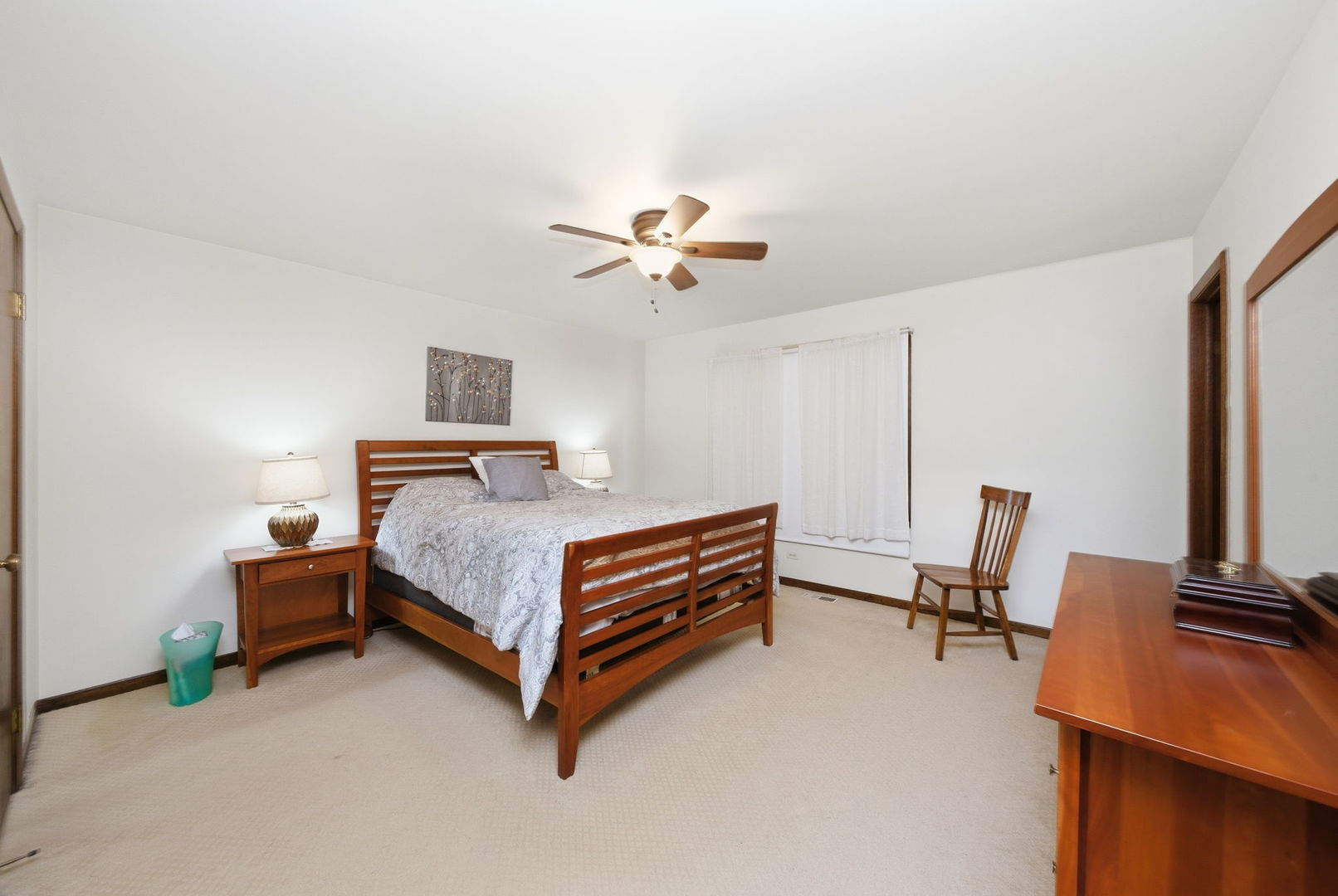 1511 Lexington Lane, Downers Grove, IL 60516