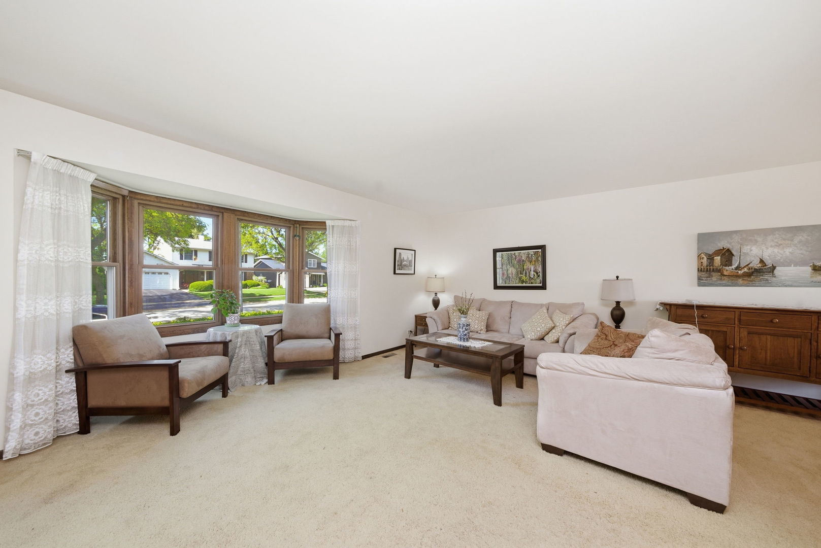 1511 Lexington Lane, Downers Grove, IL 60516