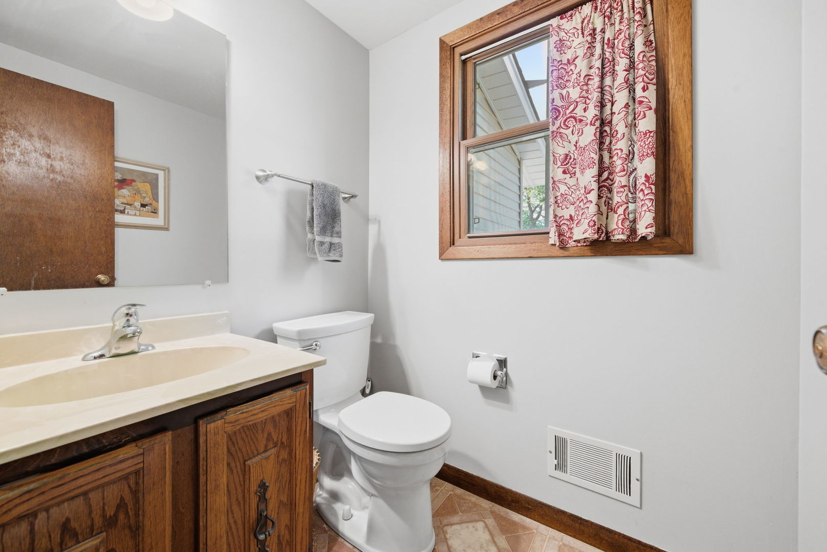 1511 Lexington Lane, Downers Grove, IL 60516