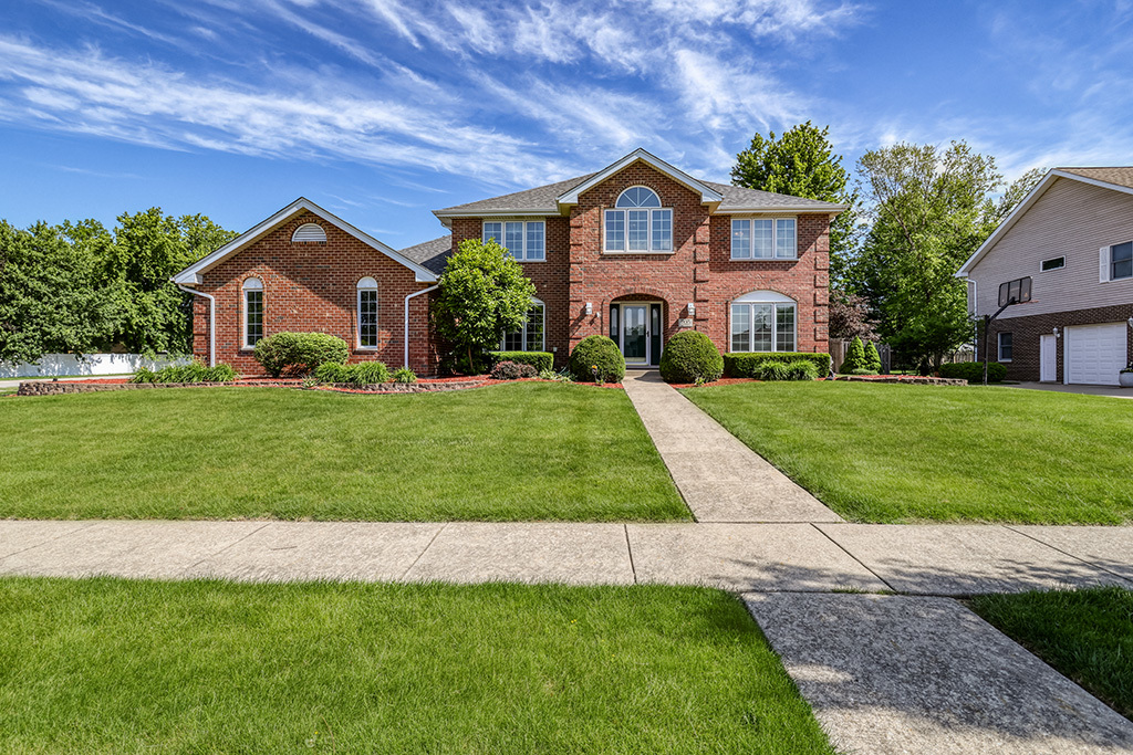 705 Ridgefield Road, New Lenox, IL 60451