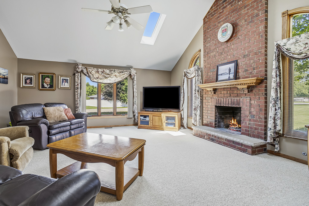 705 Ridgefield Road, New Lenox, IL 60451