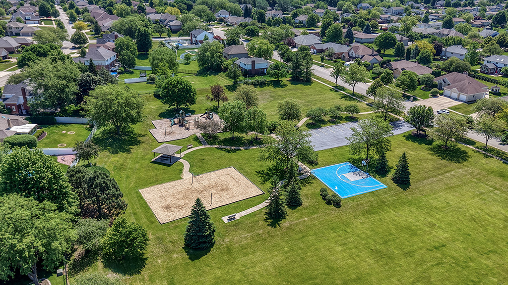 705 Ridgefield Road, New Lenox, IL 60451