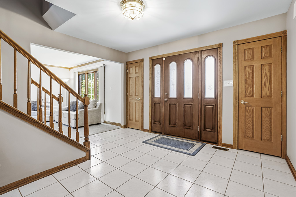 705 Ridgefield Road, New Lenox, IL 60451