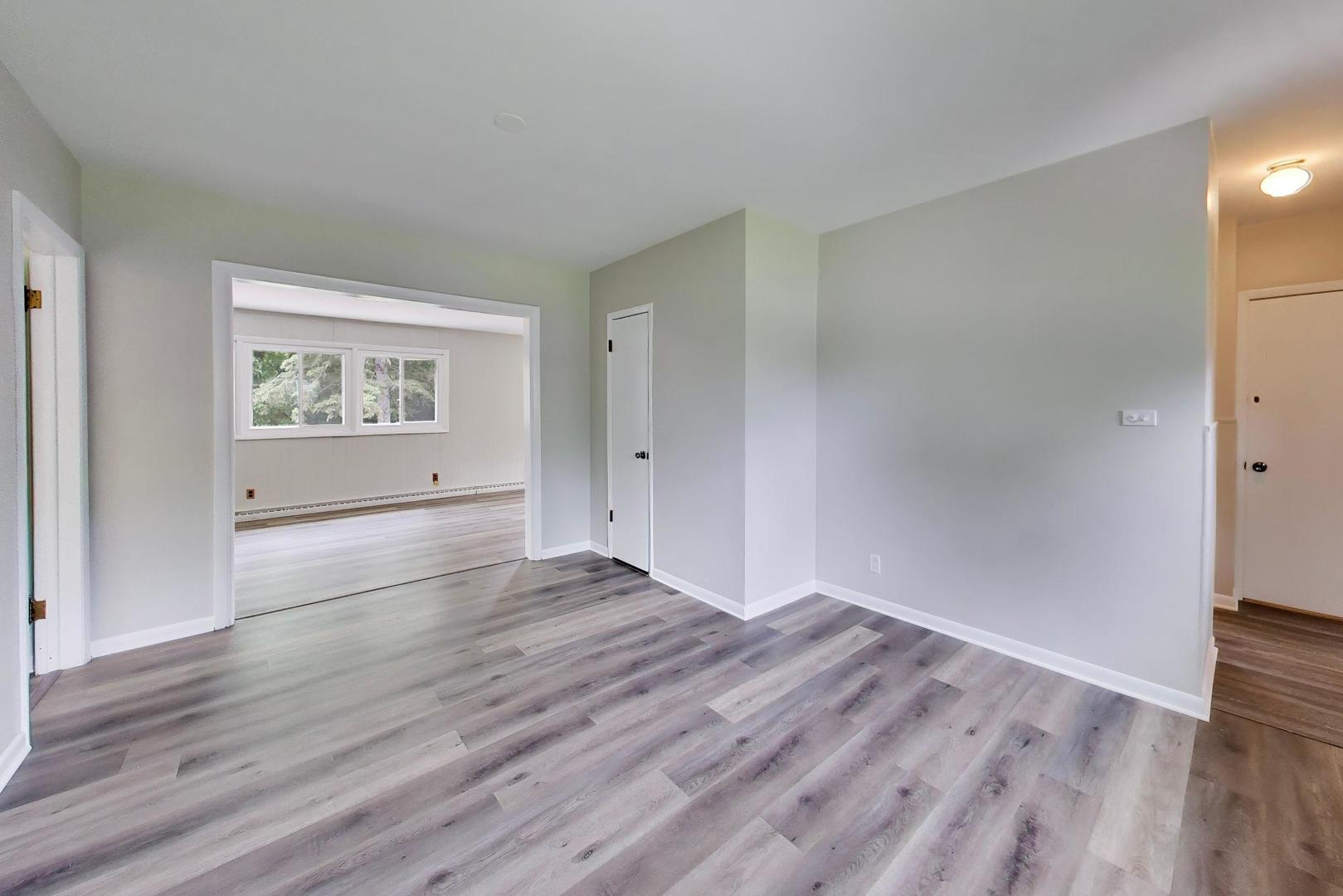 714 W Memorial Road, Bensenville, IL 60106