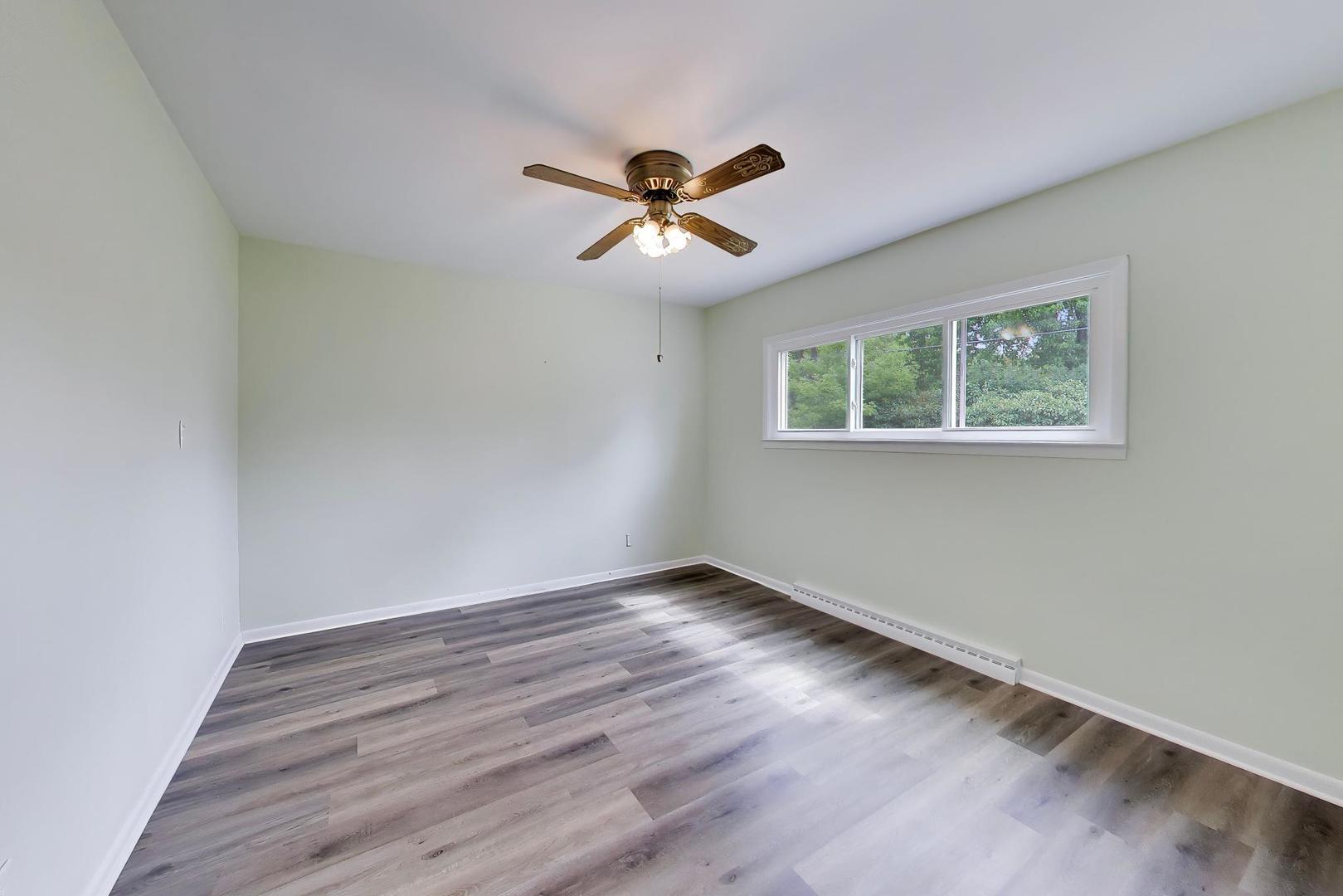 714 W Memorial Road, Bensenville, IL 60106