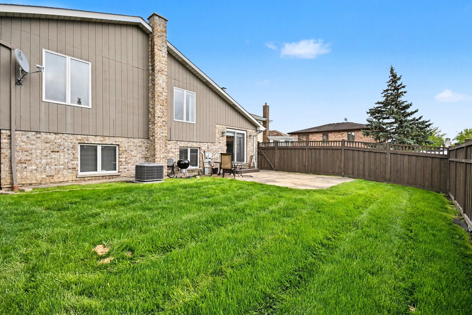 1452 Concord Avenue, Westchester, IL 60154