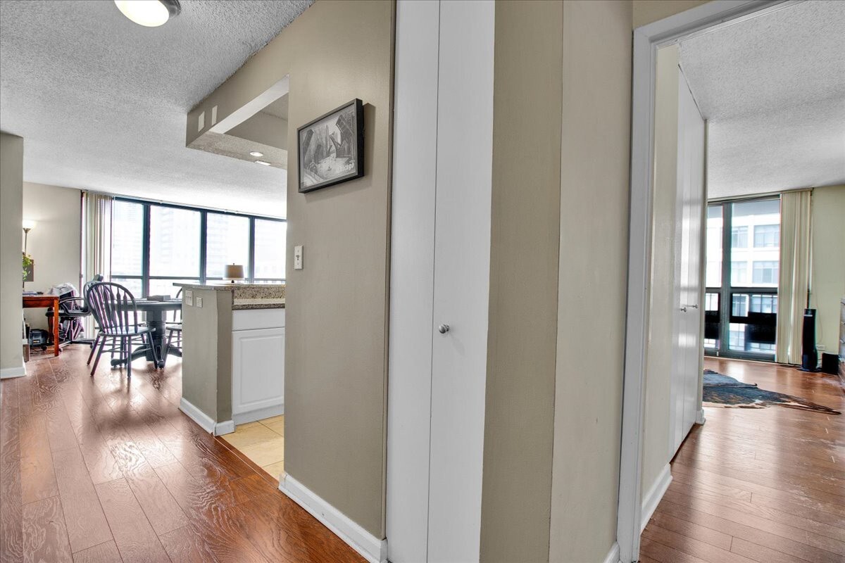 10 E Ontario Street #905, Chicago, IL 60611