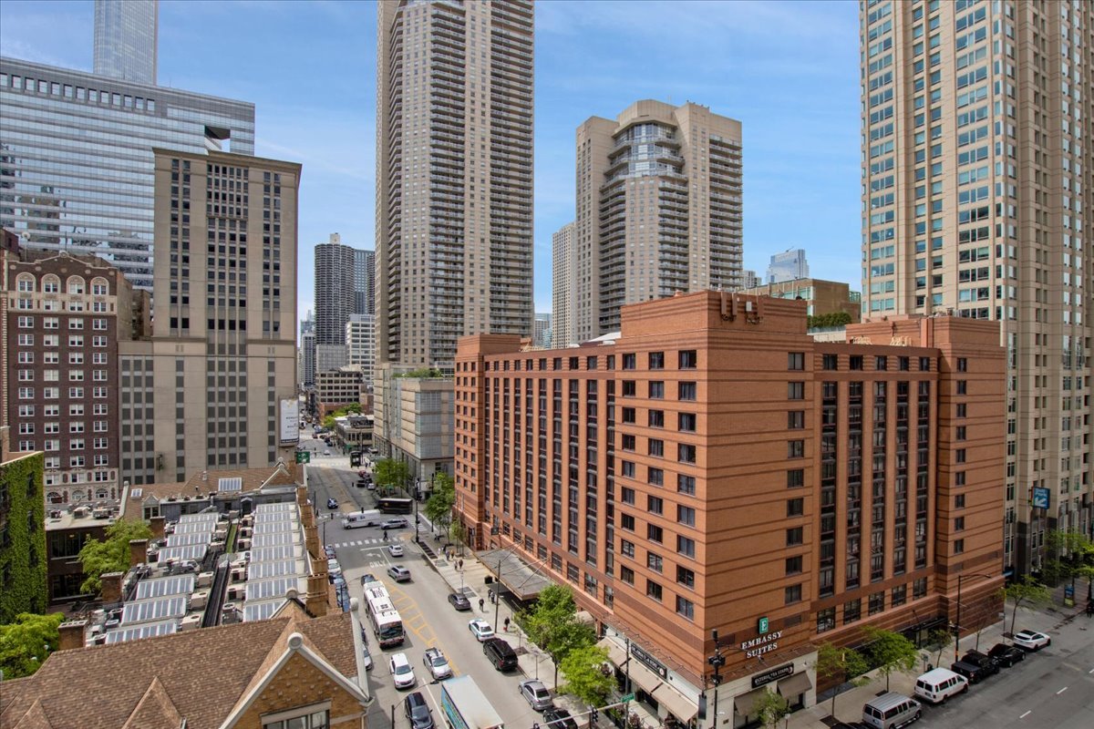 10 E Ontario Street #905, Chicago, IL 60611