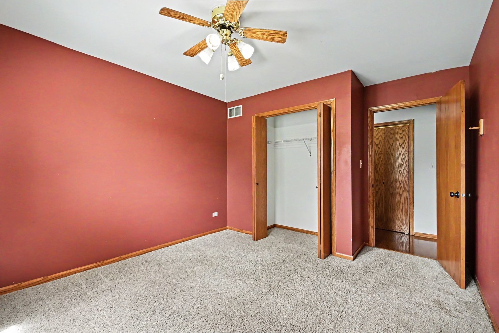 27114 S Quiet Oak Lane, Crete, IL 60417