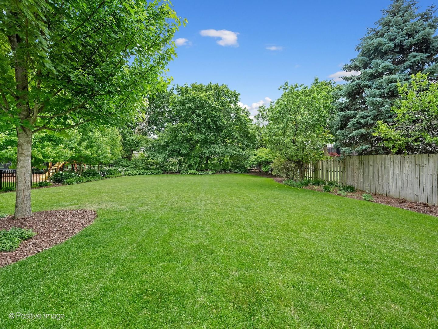 608 CADILLAC Drive, Wheaton, IL 60187