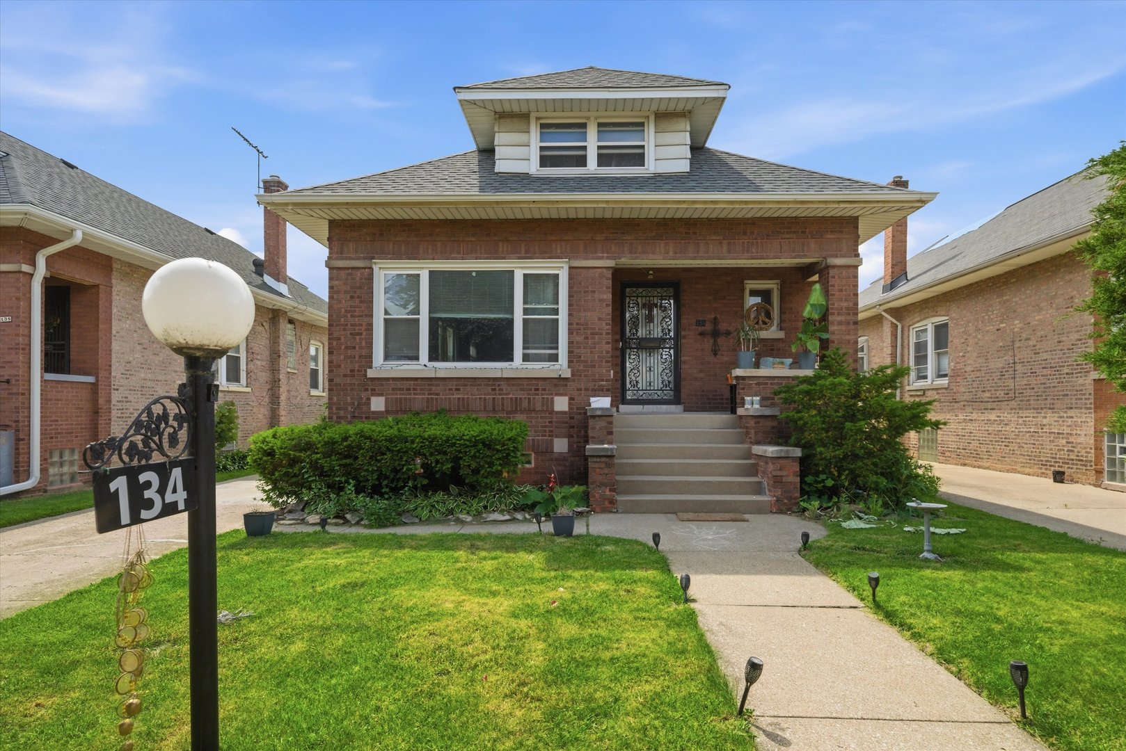 134 S 16th Avenue, Maywood, IL 60153