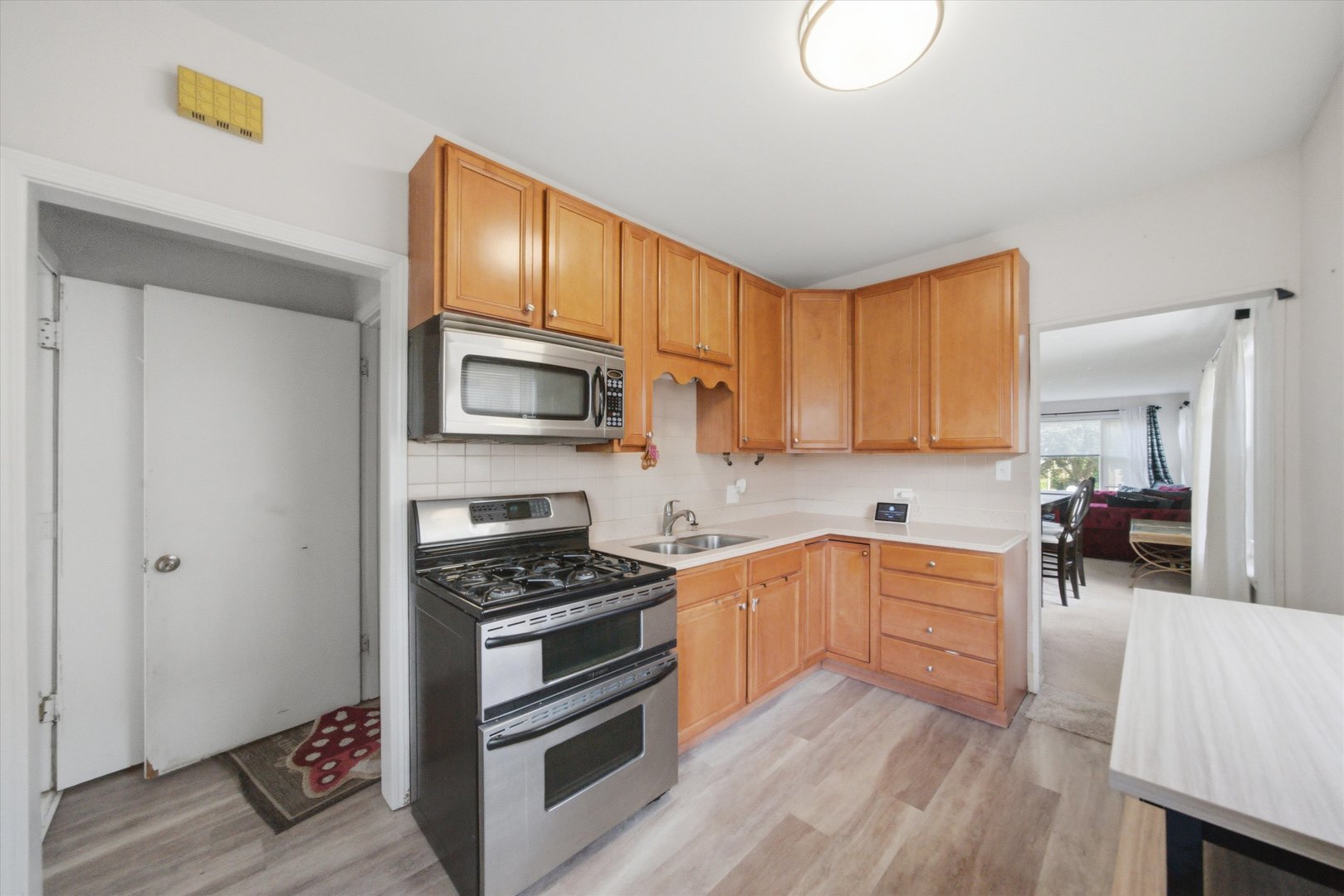 134 S 16th Avenue, Maywood, IL 60153