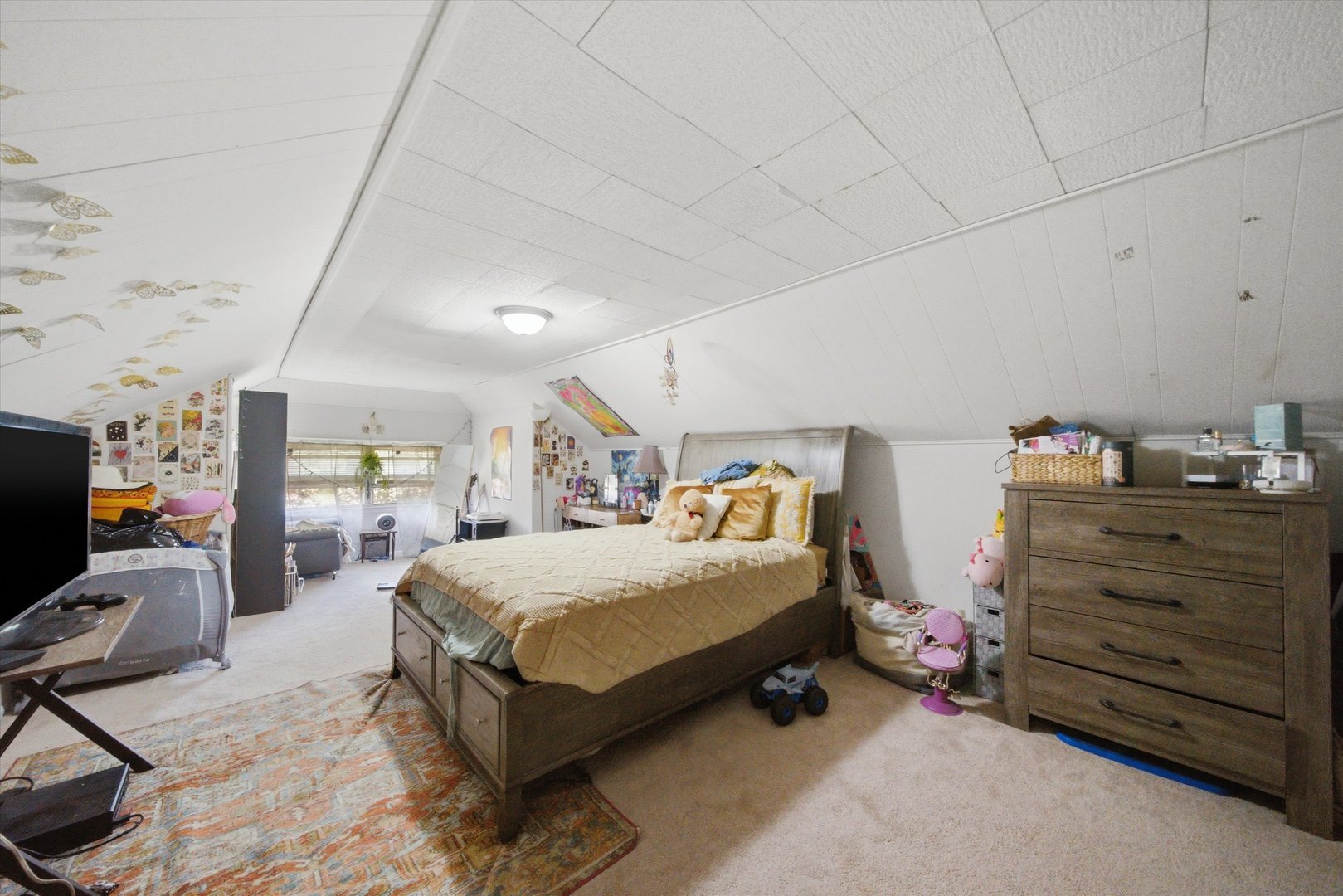 134 S 16th Avenue, Maywood, IL 60153
