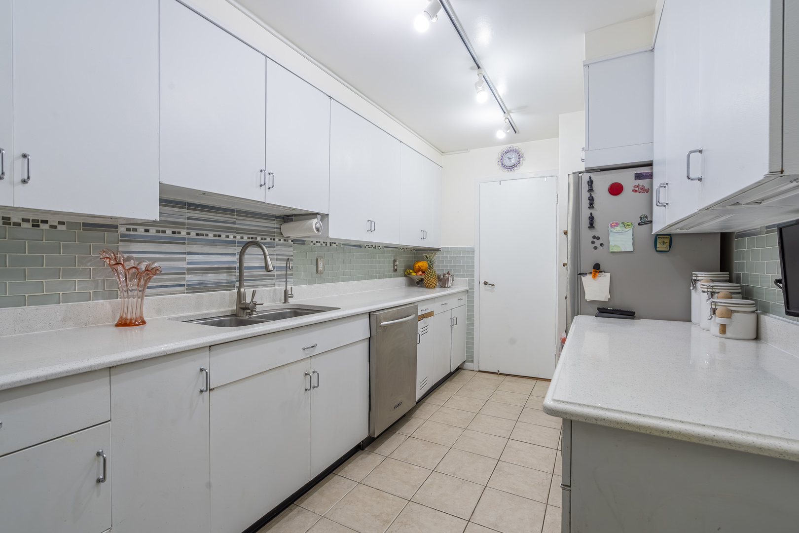 850 N Dewitt Place #9AC, Chicago, IL 60611