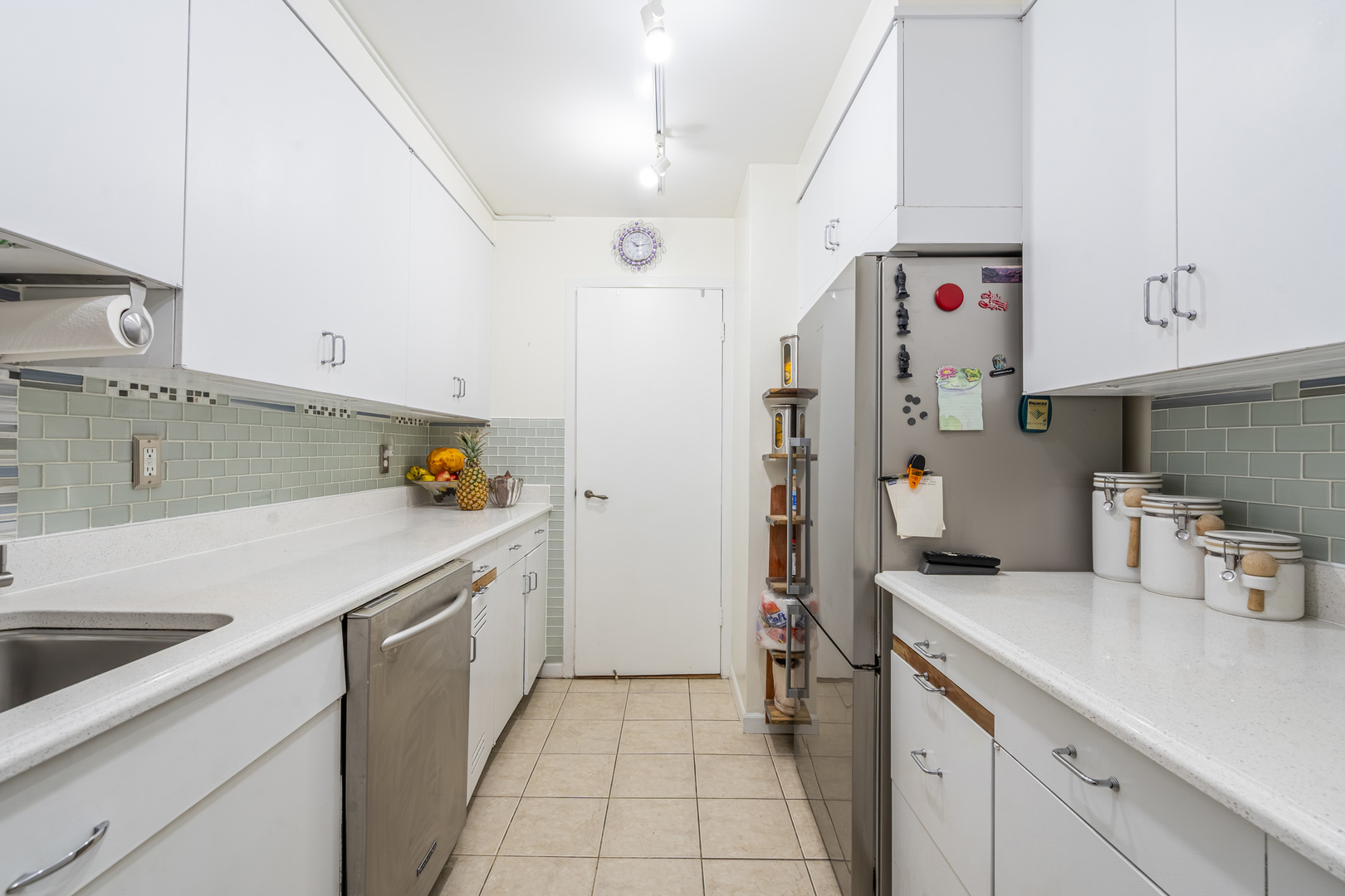 850 N Dewitt Place #9AC, Chicago, IL 60611