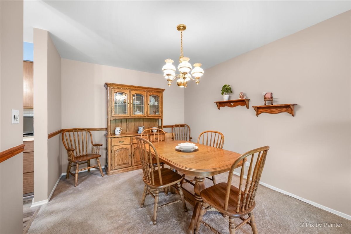 1605 E Central Road #301A, Arlington Heights, IL 60005