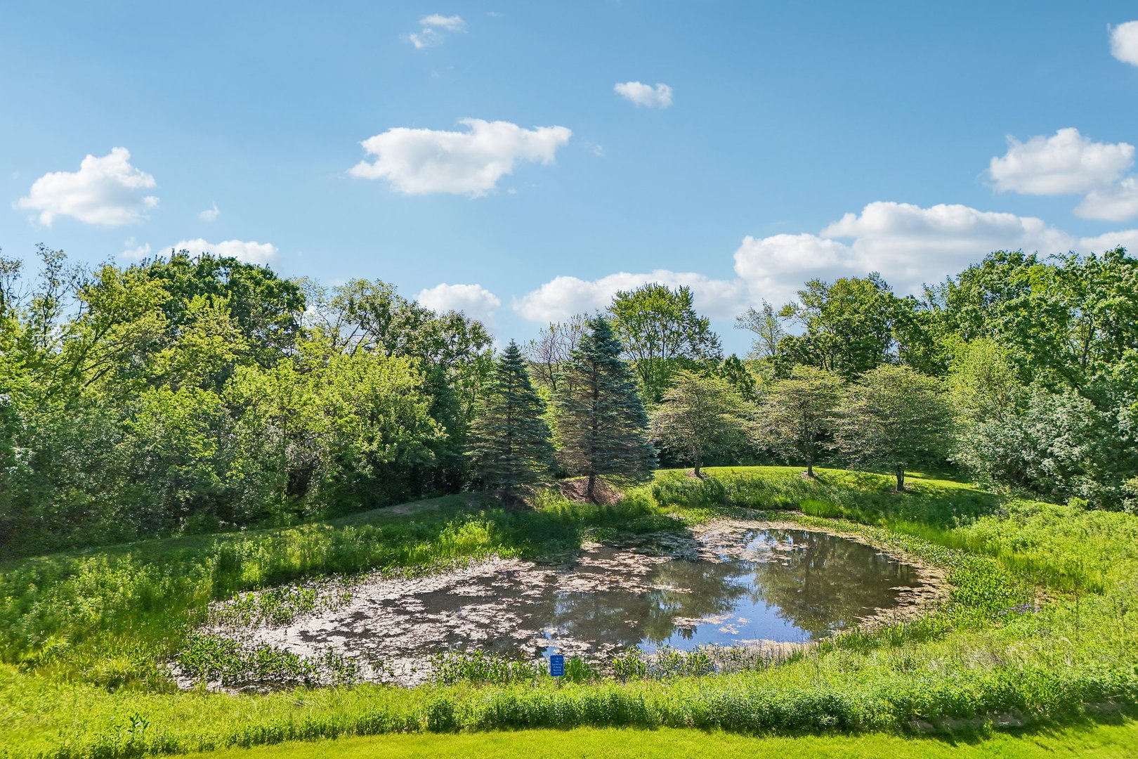 623 N Overlook Trail, Round Lake, IL 60073
