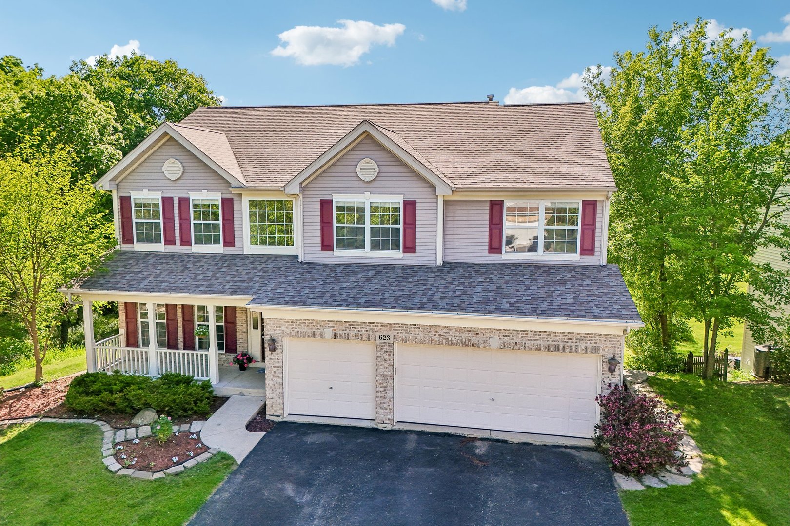 623 N Overlook Trail, Round Lake, IL 60073