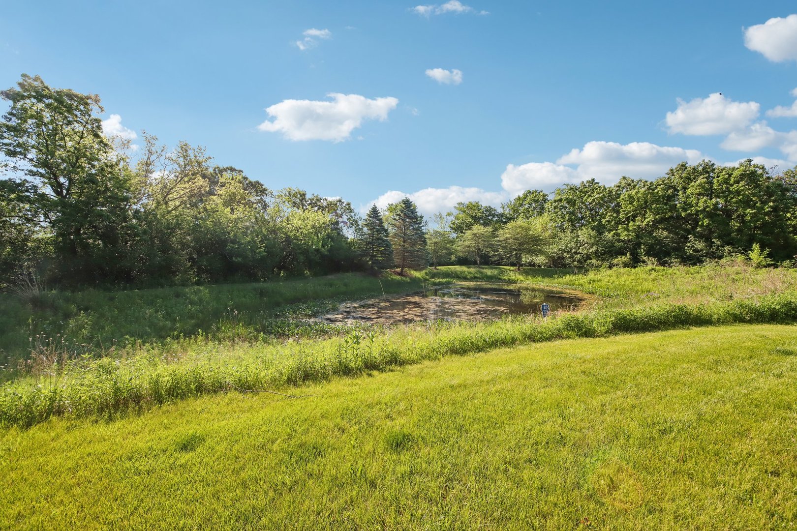 623 N Overlook Trail, Round Lake, IL 60073