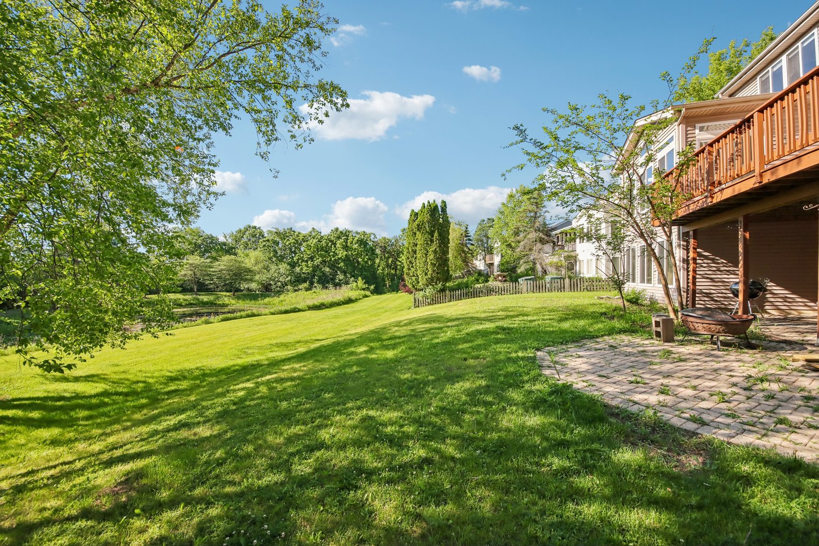 623 N Overlook Trail, Round Lake, IL 60073