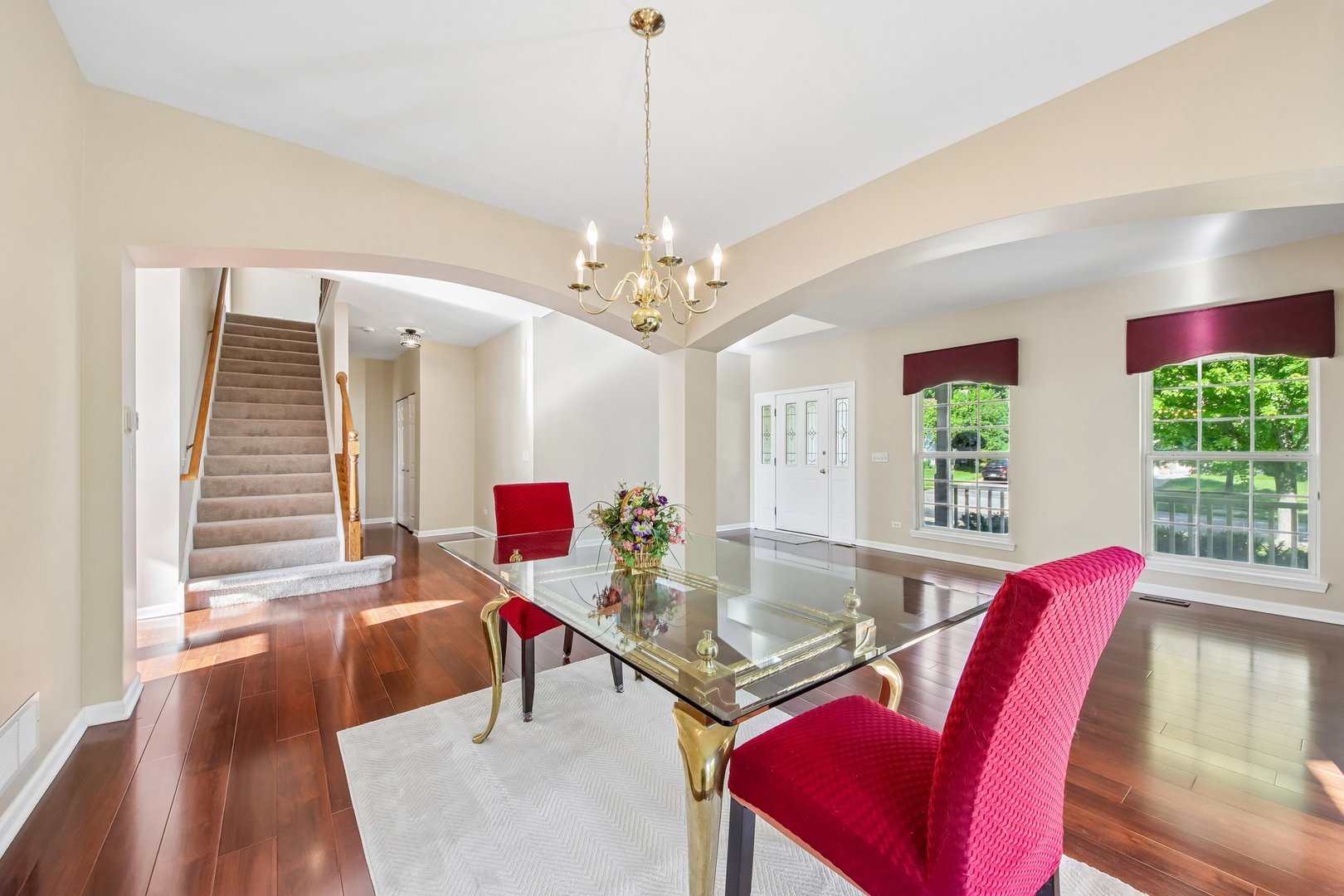623 N Overlook Trail, Round Lake, IL 60073