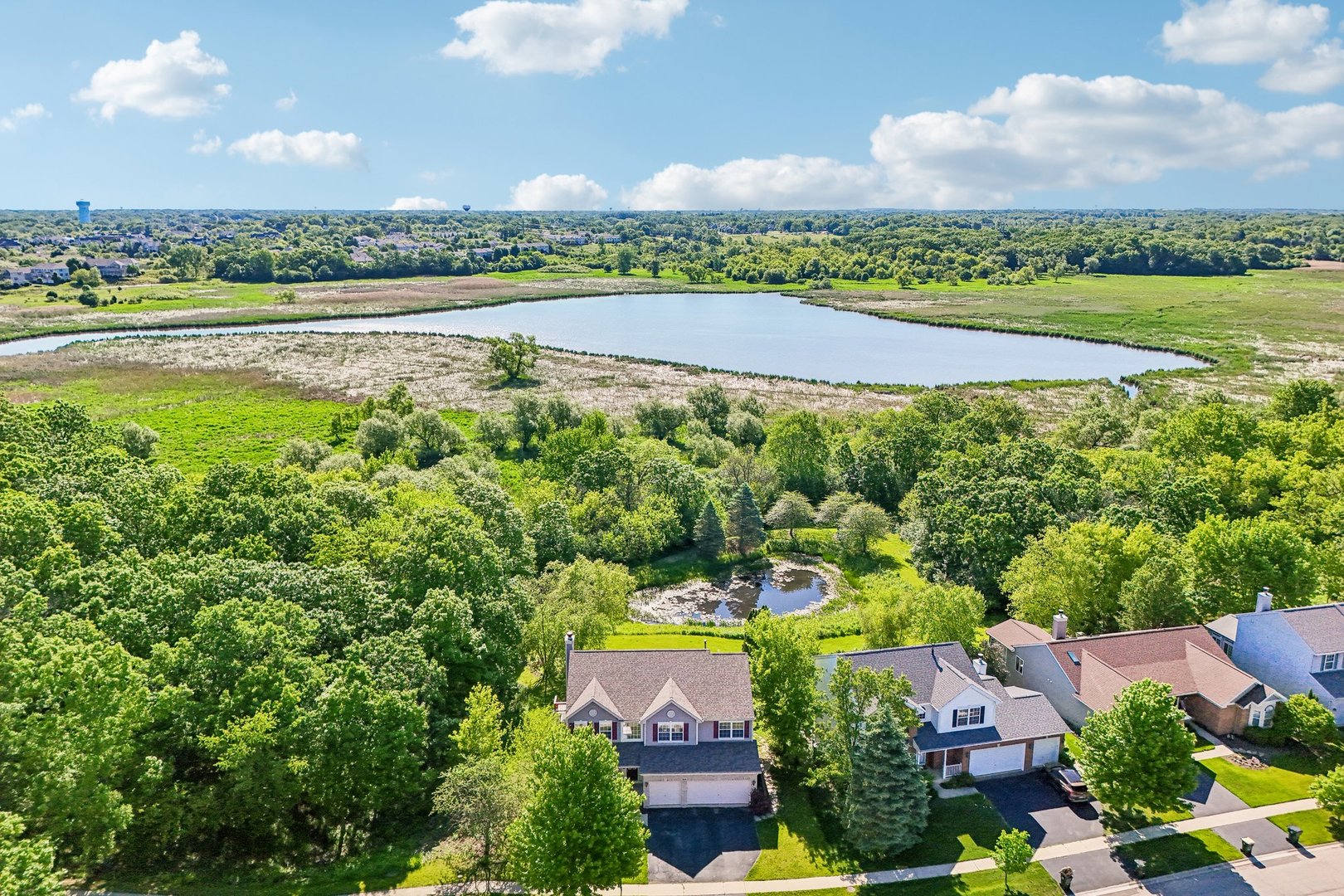 623 N Overlook Trail, Round Lake, IL 60073