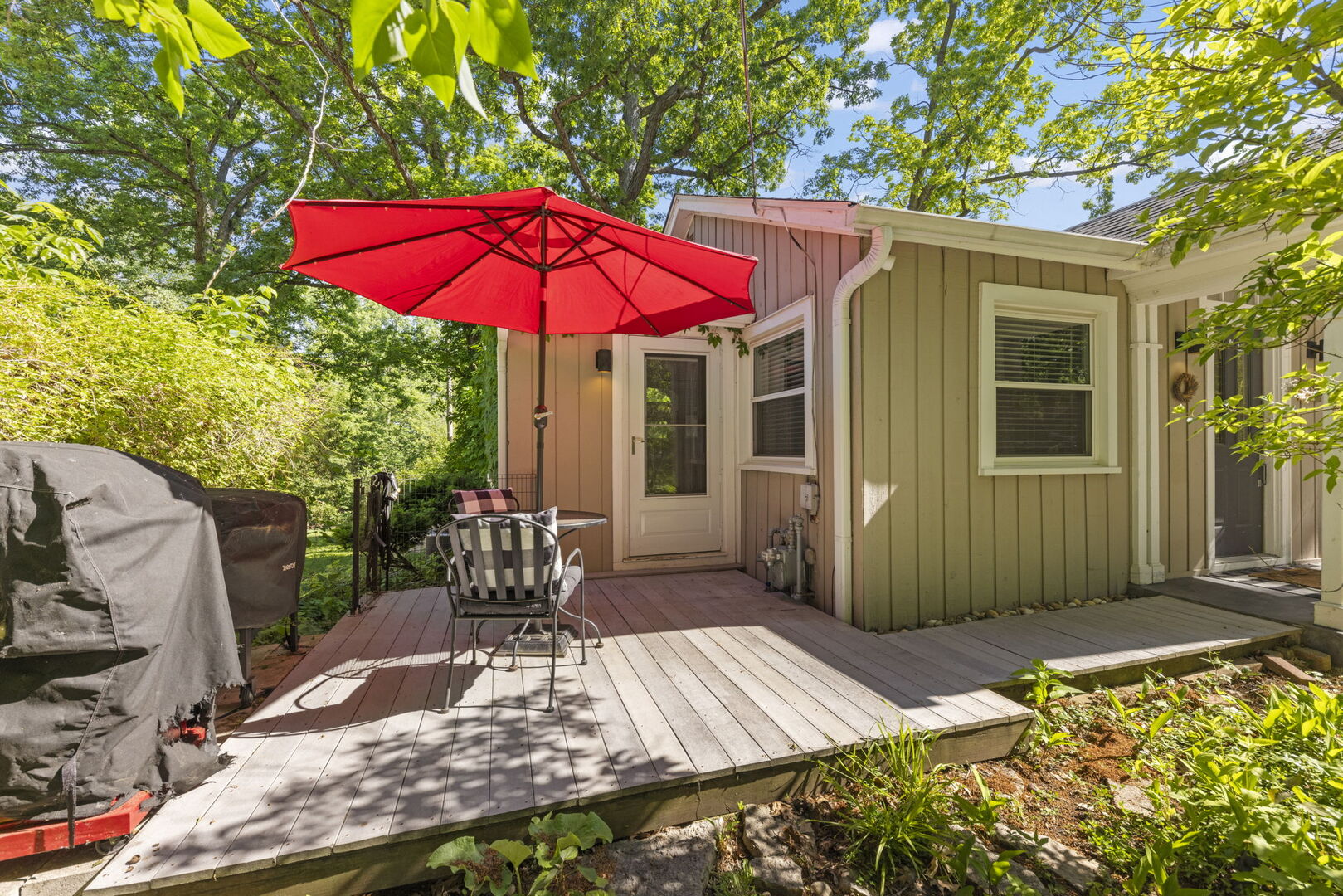 21W363 Walnut Road, Glen Ellyn, IL 60137