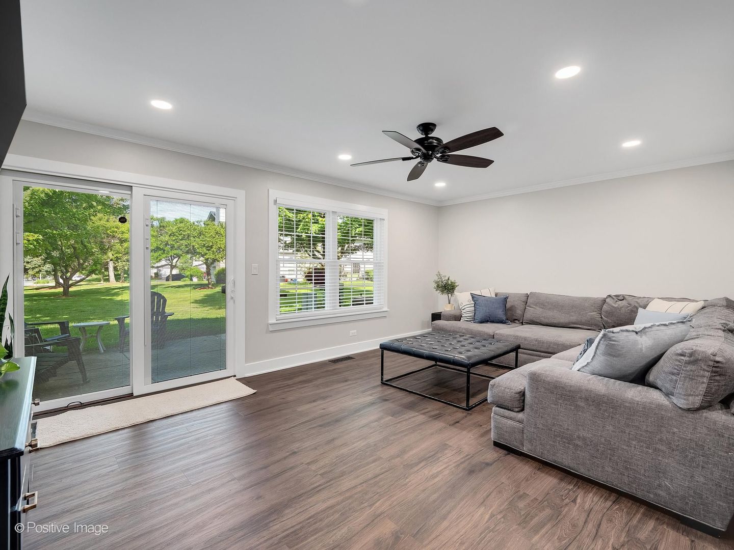 718 N Tamarac Boulevard, Addison, IL 60101