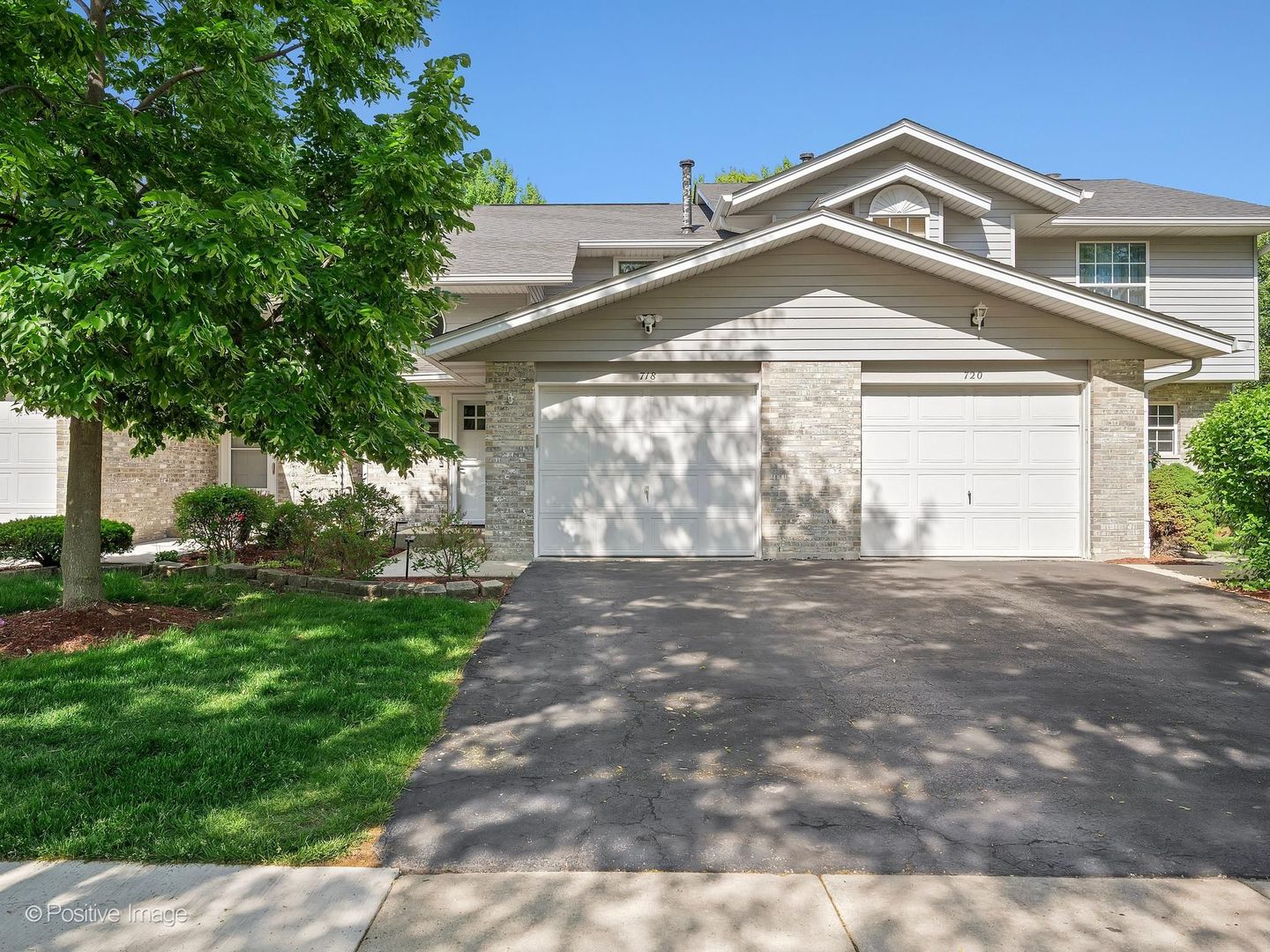 718 N Tamarac Boulevard, Addison, IL 60101