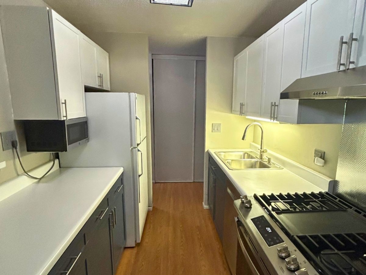 1206 New Wilke Road #206, Arlington Heights, IL 60005